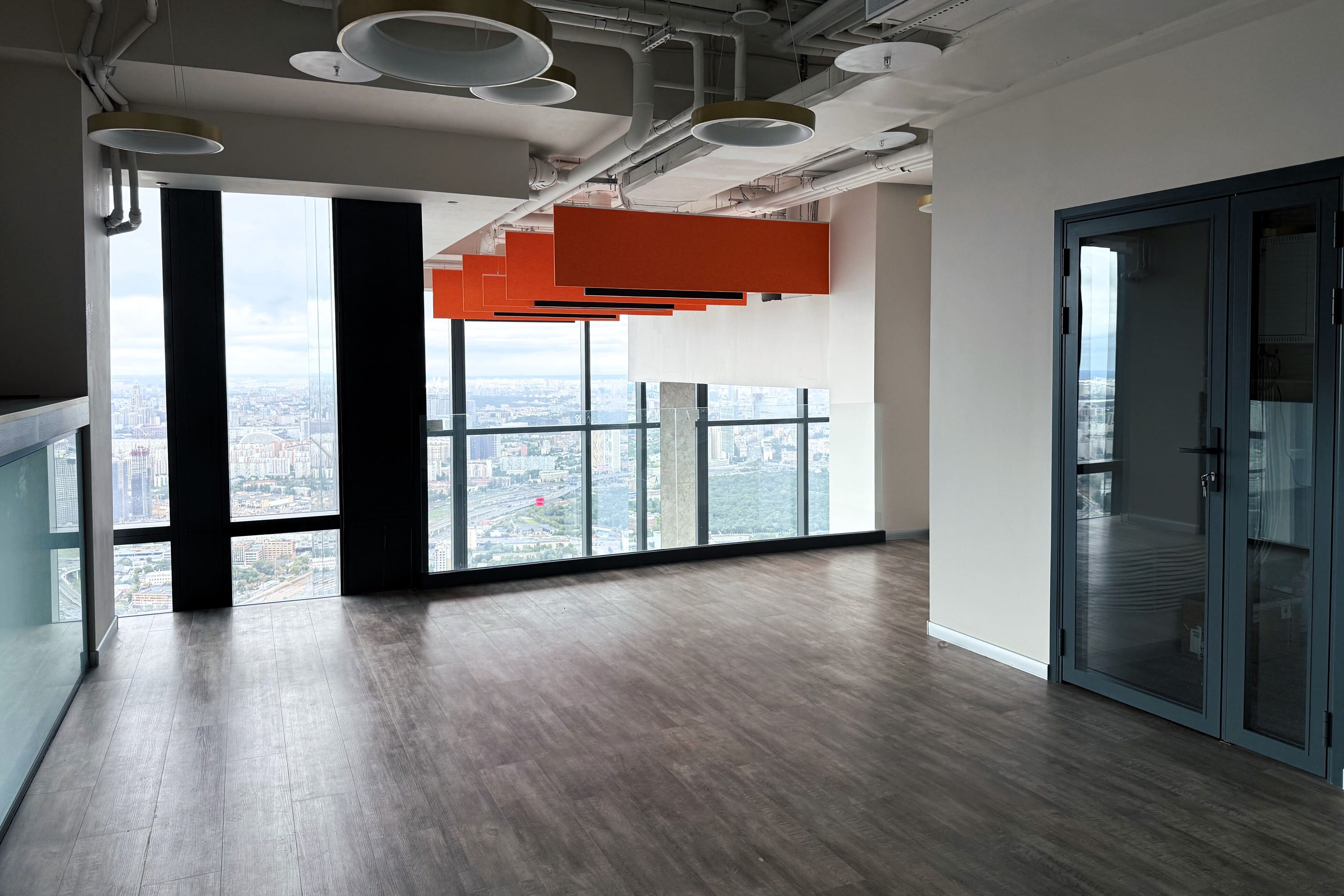 ОФис 240 м² Neva Towers с отделкой